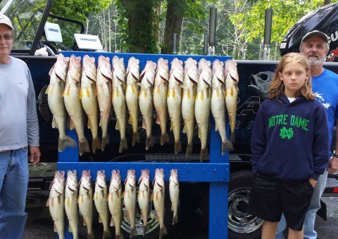 blue-dolphin-walleye-customer-2015-15