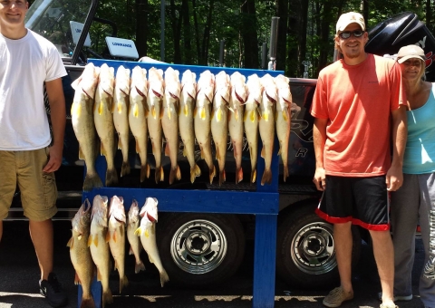 blue-dolphin-walleye-customer-2015-16