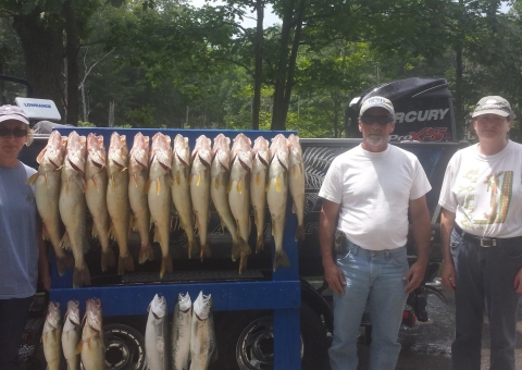 blue-dolphin-walleye-customer-2015-17