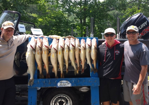 blue-dolphin-walleye-customer-2015-21