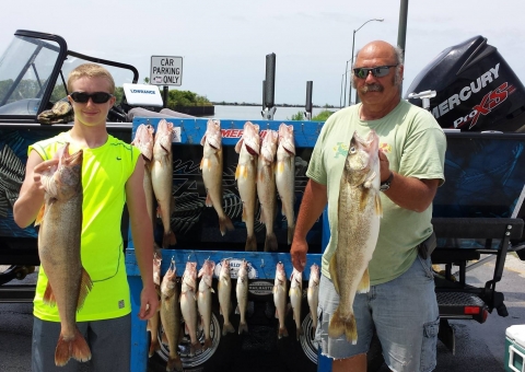blue-dolphin-walleye-customer-2015-23