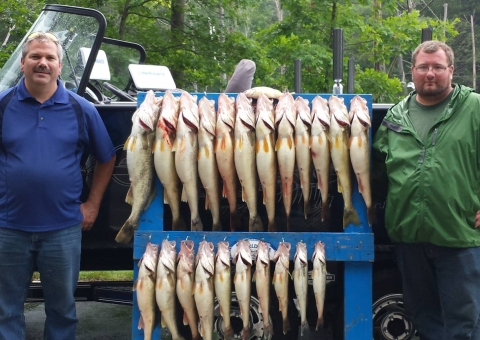 blue-dolphin-walleye-customer-2015-26