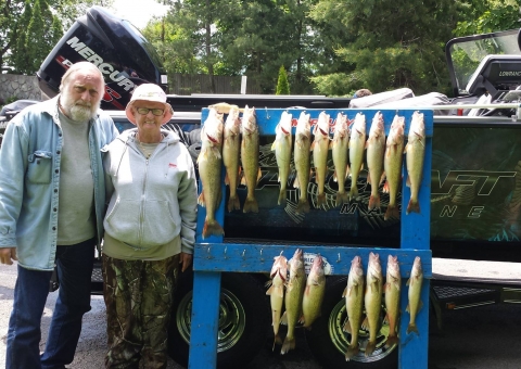blue-dolphin-walleye-customer-2015-34