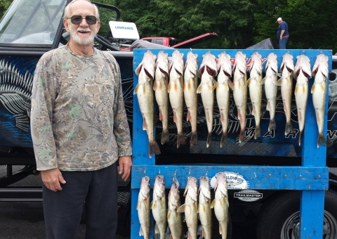 blue-dolphin-walleye-customer-2015-37