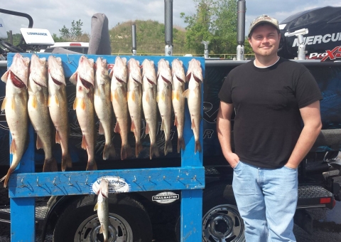blue-dolphin-walleye-customer-2015-39