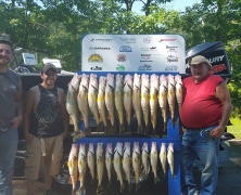 blue-dolphin-walleye-customer-2015-5