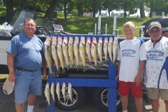 blue-dolphin-walleye-charter-customer-2