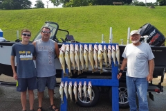 blue-dolphin-walleye-charter-customer-25