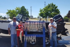 blue-dolphin-walleye-charter-customer-31